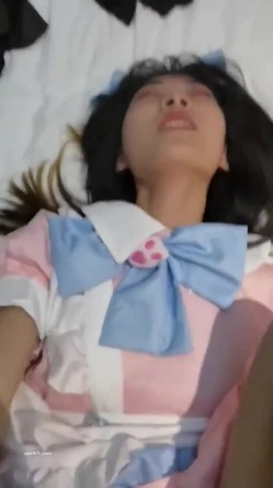 漂亮妹子 没拍你脸 不要 啊啊 轻点 小情侣还挺会玩 操个逼还cos轻SM 截图1