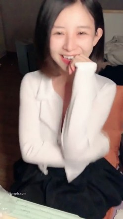 【小舒老师】音乐系才女！纯天然美乳 道具 爆菊 喷水！ 截图7