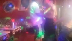 灯红酒绿惹人醉 【歌厅寻花】 寻花问柳进行时 36D御姐风领衔闺蜜出境 喷血脱衣劲爆热舞暖场 4 截图11