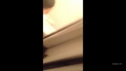 【浴室偷拍】私房最新流出 大学寝室偷拍多位女生洗澡怼脸拍被发现 截图9
