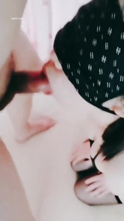 漂亮少妇 啊啊 用力 操死你 温柔顺从 喜欢口交 无套 淫水超多 操着特舒坦 内射一骚逼 截图4