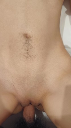 精品泄密流出 渣男缺钱花贩卖02年今年刚毕业反差婊女友自拍性爱视频 截图4