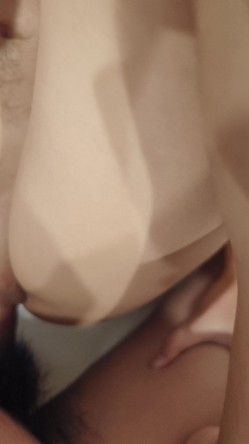 精品泄密流出 渣男缺钱花贩卖02年今年刚毕业反差婊女友自拍性爱视频 截图12
