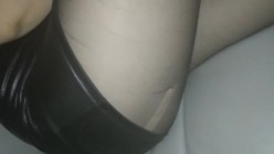 ️怀化的夫妻俩，私拍性生活流出 ️，阿姨真带劲，笔挺修长的模特腿，操起来白浆多 截图5