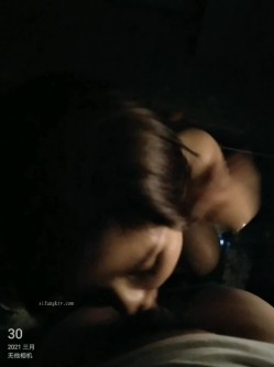 “鸡巴好硬~我要来高潮了”对话超淫荡，顶级骚母狗大奶妖媚【雪儿】群福利，户外车震3P淫声浪语骚得离谱 截图4
