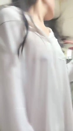 新人！御姐下海！好漂亮好性感，【丝袜控】，20岁湖南小美女，眼镜控的兄弟不要错过，嘟嘴抠逼，流鼻血了 截图5