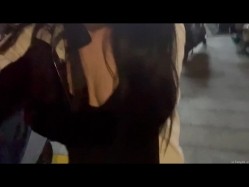 广东极品外围少女@小乳猪崽线下约啪视频流出 截图5