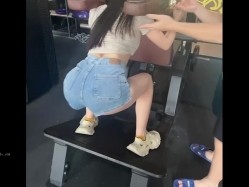 广东极品外围少女@小乳猪崽线下约啪视频流出 截图14