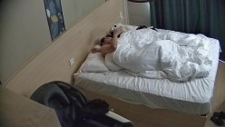 主题酒店 清纯眼镜小妹睡醒之后 情趣套装一换窗帘一拉 大战起 别看女生娇小 胸和臀儿挺~不错 截图8