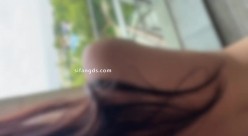 顶级淫妻博主，【曼曼奇】老婆露脸，露出，调教，多P，酒店深夜露出，马路景区，玩得超刺激 截图3