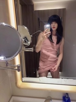 圣诞狂欢 Cindy腿腿 国产极品人气TS，长相清纯身材一流，一双纤细的大长腿，不输任何女人 截图1