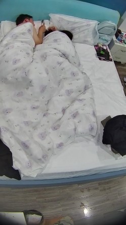 酒店高清偷拍眼镜御姐范眼镜白领姐姐下班幽会胖领导勤快的铺好床单洗香香后被操两次 截图12