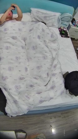 酒店高清偷拍眼镜御姐范眼镜白领姐姐下班幽会胖领导勤快的铺好床单洗香香后被操两次 截图14