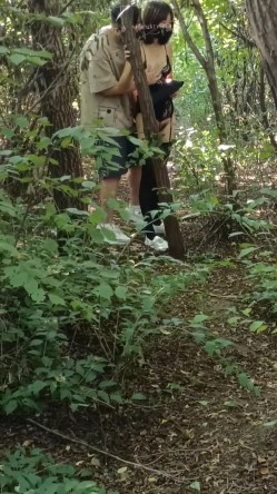 《贵在真实反差淫妻》顶级绿帽刷锅狠人，私密交流群东北夫妻淫乱群交内容曝光，商场户外超市露出3P野战相当开放 截图16