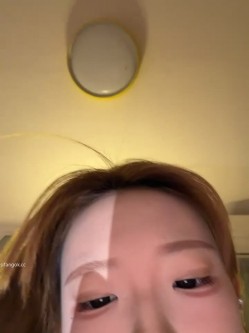 stripchat【linlian3】清纯校花 极品身材 丝袜长腿 足交 逼毛围着逼逼长满一圈 道具自慰 爆浆 截图6