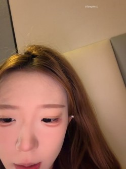 stripchat【linlian3】清纯校花 极品身材 丝袜长腿 足交 逼毛围着逼逼长满一圈 道具自慰 爆浆 截图13