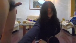 来兄弟家做客~朋友出去买菜了~嫂子的骚样实在太勾引人了~逞朋友没回来先搞一炮再说啦石榴裙下做鬼也风流！！ 截图1