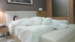 探花朗李寻欢_啪啪内射极品高端外围妹，扣完B后入侧入猛猛干3 截图2