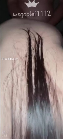 绿帽博主【大熊猫】，经常跟粉丝一起3P4P两女友，几个人一起开淫乱派对 截图12