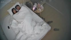 酒店偷拍 连续两天入住情侣气质甜美又身材不错的美女喜欢上位榨取男友精液 截图1