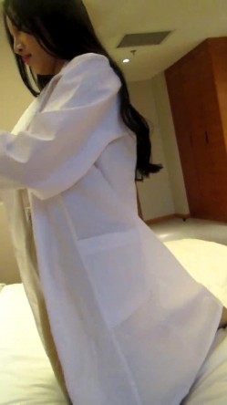学院女神 制服丝袜大长腿私拍坚挺圆润奶子傲娇小电臀潮湿美穴好诱人 截图7