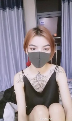 【希溪12.12】极品身材纹身美女口爆掰穴热舞诱惑啪啪 截图2