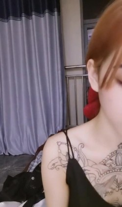 【希溪12.12】极品身材纹身美女口爆掰穴热舞诱惑啪啪 截图4