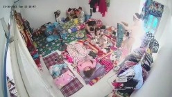 10月最新流出【破解摄像头】 ️监控下的女生宿舍日常洗澡换衣服 截图13