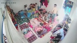 10月最新流出【破解摄像头】 ️监控下的女生宿舍日常洗澡换衣服 截图15