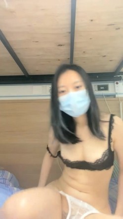 真实三甲医院，【爱聊就约】，美乳护士~真实病房宿舍 截图10
