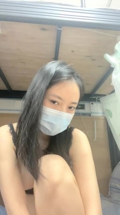 真实三甲医院，【爱聊就约】，美乳护士~真实病房宿舍 截图15