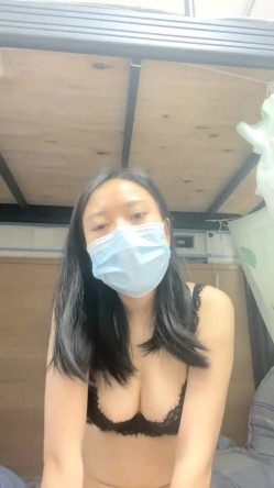 真实三甲医院，【爱聊就约】，美乳护士~真实病房宿舍 截图16