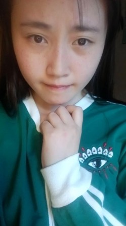 大一学妹自拍视频泄露 截图4