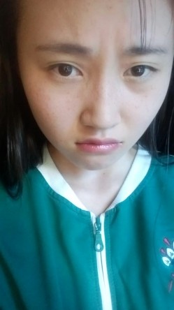 大一学妹自拍视频泄露 截图6