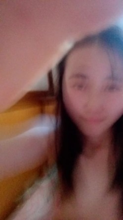 大一学妹自拍视频泄露 截图14