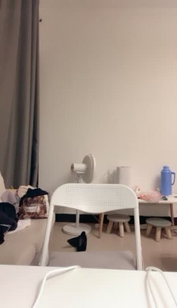 美女小姐姐和纹身小男友居家激情啪啪，你们喜欢看什么姿势操，翘起屁股后入骑乘，扶着椅子站立后入抽插 截图13