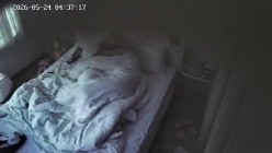 年轻小情侣开房温存 抱在一起接吻温存 扣穴 接着女上位搞完就一起睡了 截图10