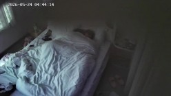 年轻小情侣开房温存 抱在一起接吻温存 扣穴 接着女上位搞完就一起睡了 截图14