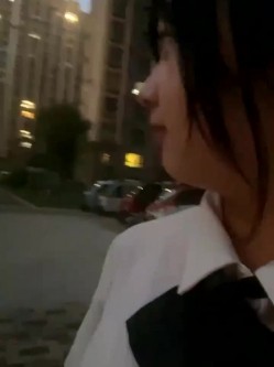 【户外露出】【Tiantian_26】有点可爱，各种户外公共场所跳蛋发骚喷水，有点骚 截图11