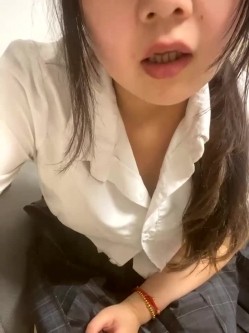 【户外露出】【Tiantian_26】有点可爱，各种户外公共场所跳蛋发骚喷水，有点骚 截图13