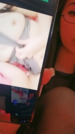 十个眼镜妹九个骚【身材很哇塞】她是空姐多少老板排队都约不到 截图1