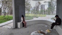 年度最强露出女神【cikaimoonLiWaynix】乡间地头，城市雨夜街头，大白天公园，每一次都惊险刺激！ 截图14