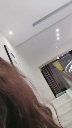 这该死的女人味！绝对让人眼前一亮的超级甜美御姐，居然是个专业的舞蹈老师，专业的骚起来谁也抵挡不住，满级妩媚的漂亮女人 截图7