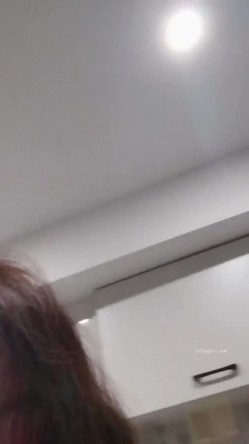 这该死的女人味！绝对让人眼前一亮的超级甜美御姐，居然是个专业的舞蹈老师，专业的骚起来谁也抵挡不住，满级妩媚的漂亮女人 截图8