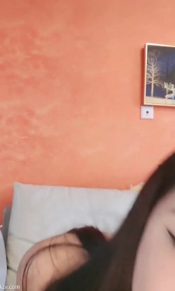 ️精品推荐 ️爆乳翘臀半糖主播『国产卡戴珊 』骑乘假体倒模与闺蜜JB相互插逼舔奶叠罗汉自慰 截图2