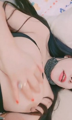 ️精品推荐 ️爆乳翘臀半糖主播『国产卡戴珊 』骑乘假体倒模与闺蜜JB相互插逼舔奶叠罗汉自慰 截图9