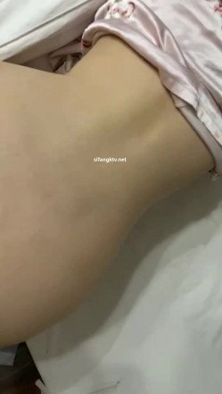 甄选10位惨遭男友交换资源流出的反差婊,朋友圈里的小迷妹,男友面前的臊娘们 截图6