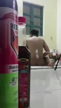 【猎奇稀缺 ️大开眼界】 门缝窗外偷拍 刺激偷拍情侣沉浸式啪啪 被偷拍都不知道 各式姿势操的好疯狂刺激 截图13