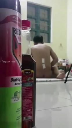 【猎奇稀缺 ️大开眼界】 门缝窗外偷拍 刺激偷拍情侣沉浸式啪啪 被偷拍都不知道 各式姿势操的好疯狂刺激 截图14