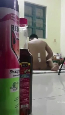 【猎奇稀缺 ️大开眼界】 门缝窗外偷拍 刺激偷拍情侣沉浸式啪啪 被偷拍都不知道 各式姿势操的好疯狂刺激 截图15